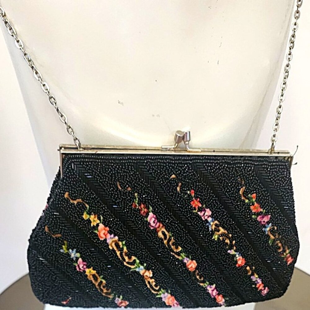 Vintage 70s, 80s, Made in Hong Kong Black Beaded bag with flower patterns